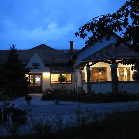Vendégház A Suttogóhoz