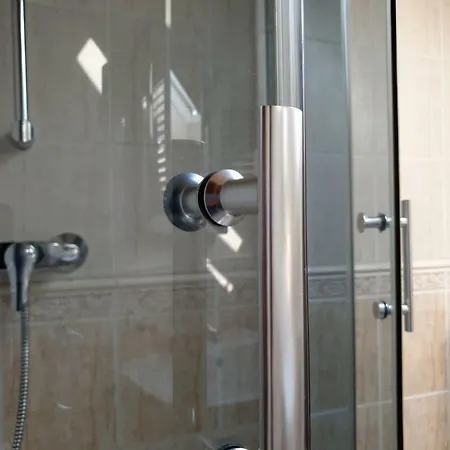 主之耳语酒店 招待所 4*