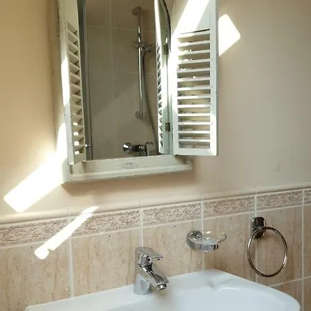 主之耳语酒店 4*