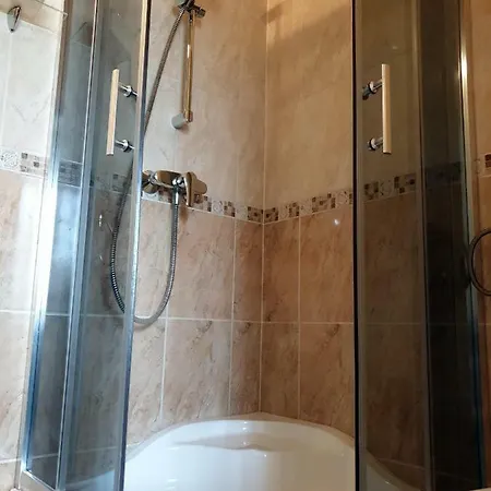 A Suttogóhoz Vendégház Nagykörű