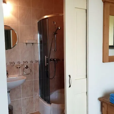 主之耳语酒店 4*